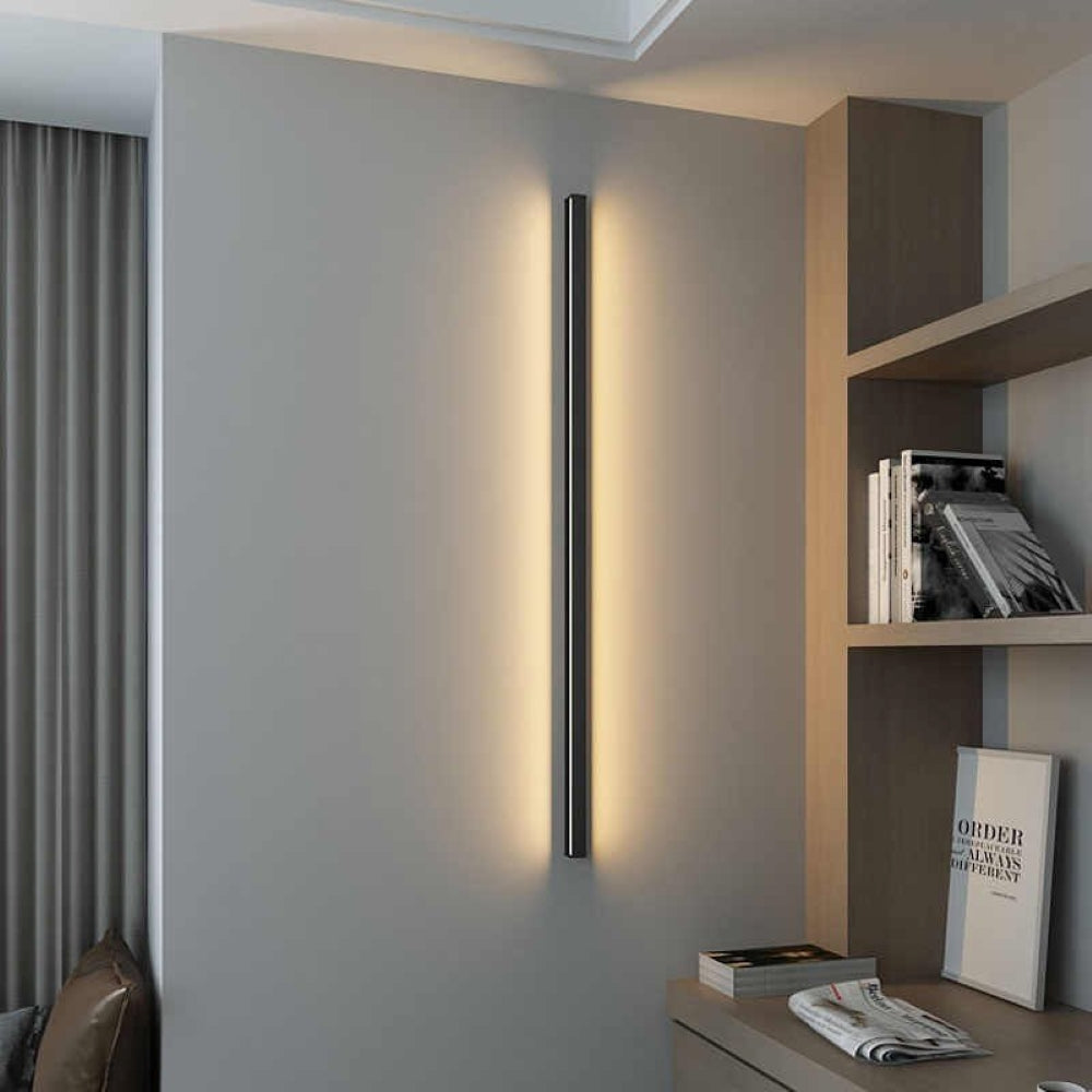 Linear minimalist and modern wall lamp