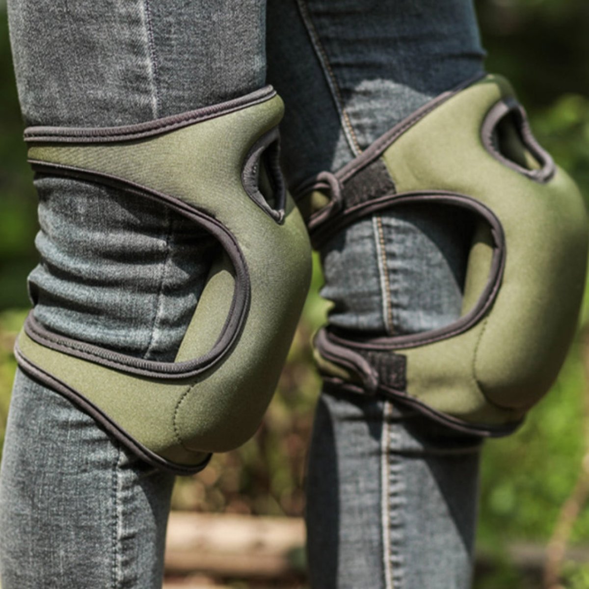 Knee Pads for Gardening - GardenGuard